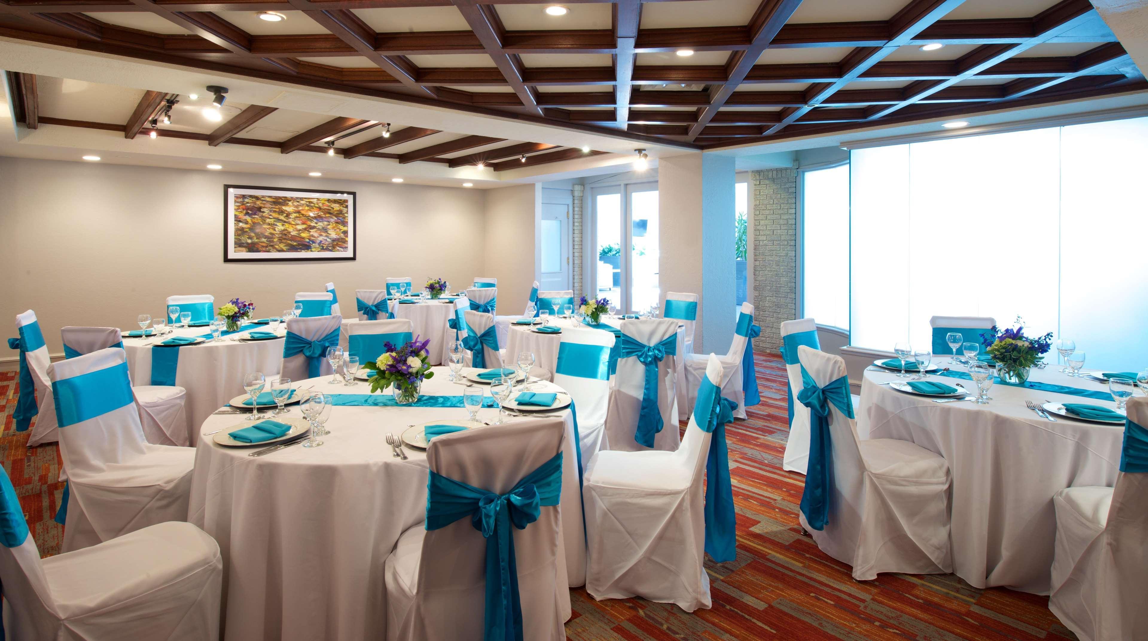 Embassy Suites By Hilton Colorado Springs Buitenkant foto