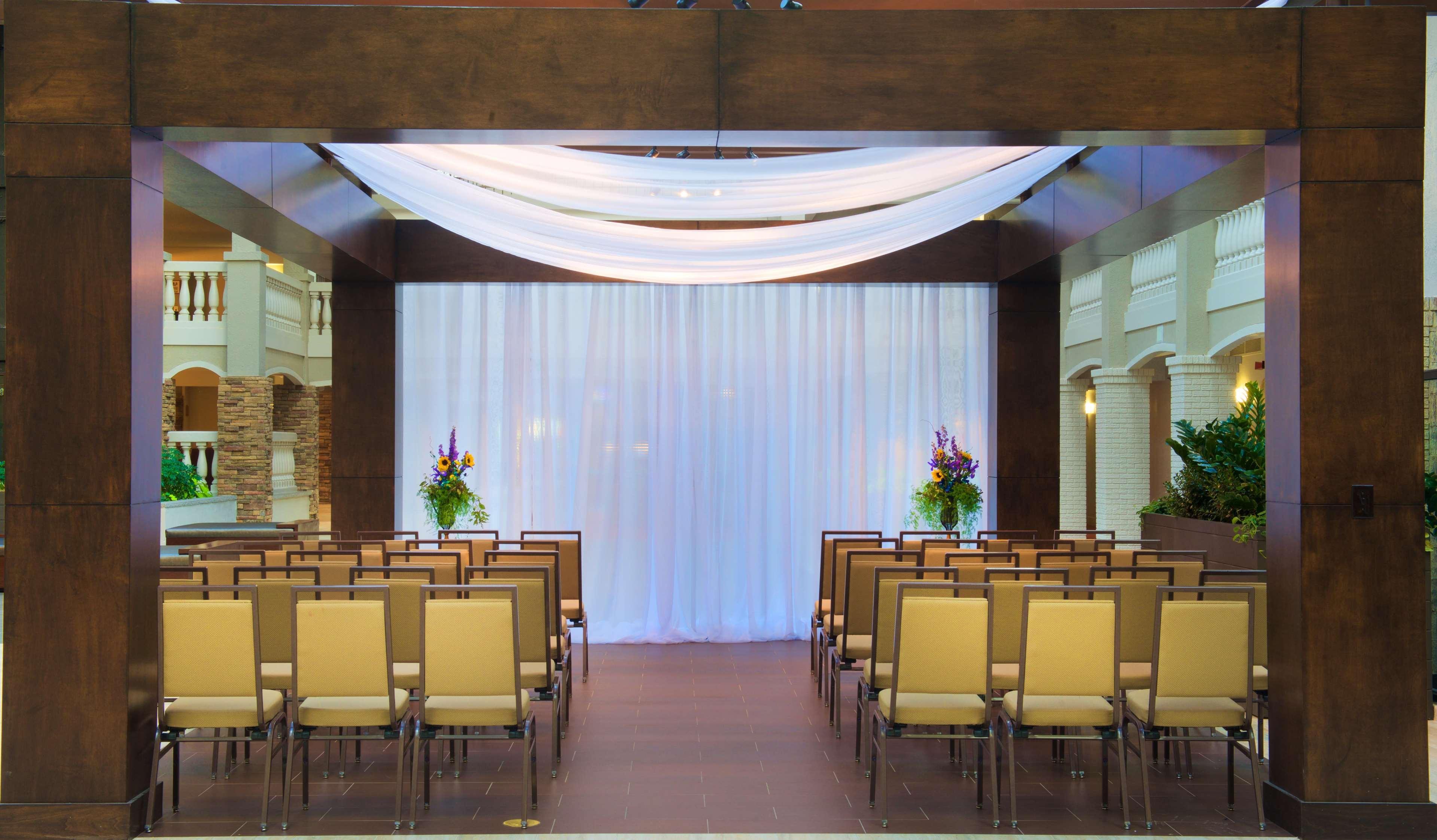 Embassy Suites By Hilton Colorado Springs Buitenkant foto