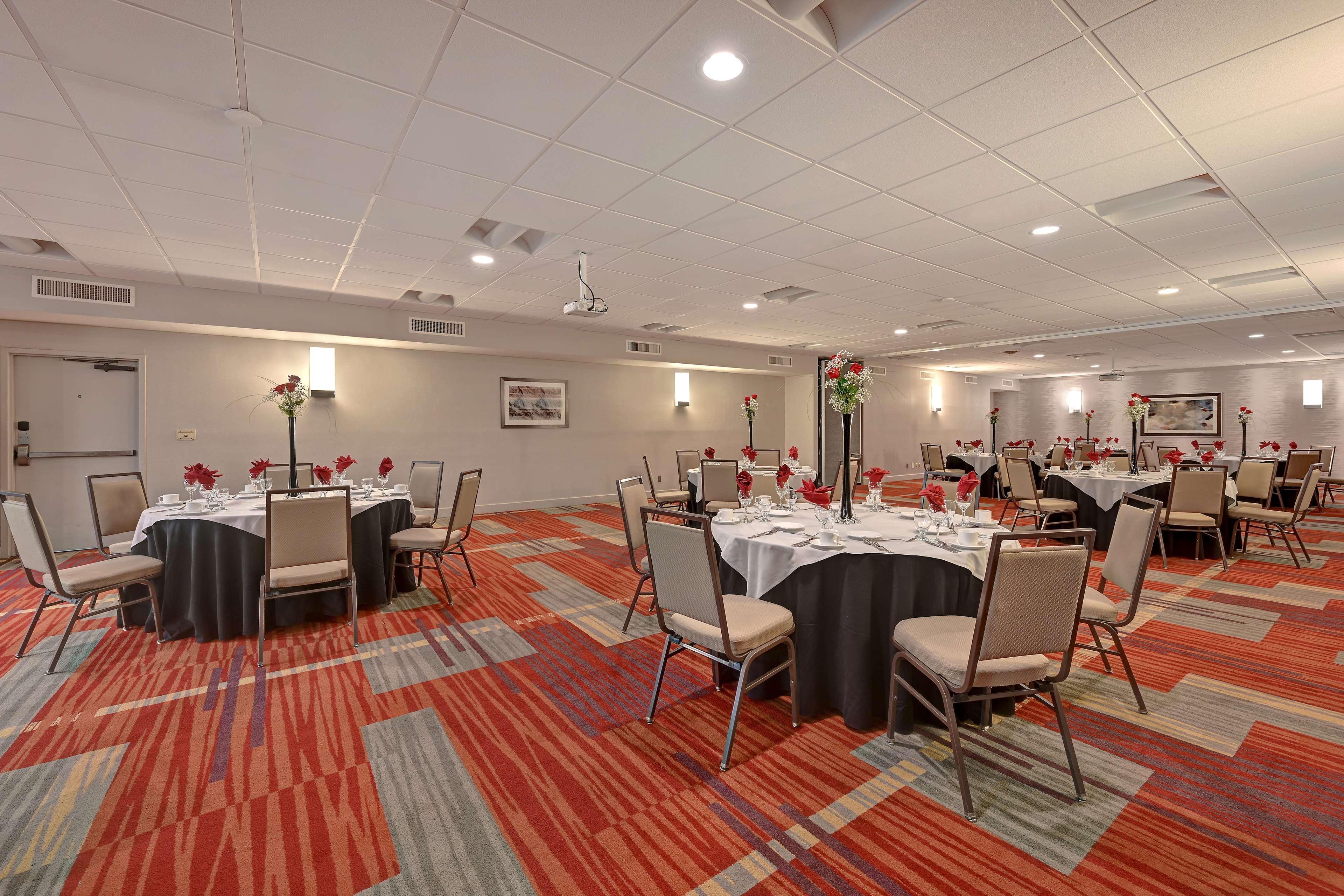 Embassy Suites By Hilton Colorado Springs Buitenkant foto