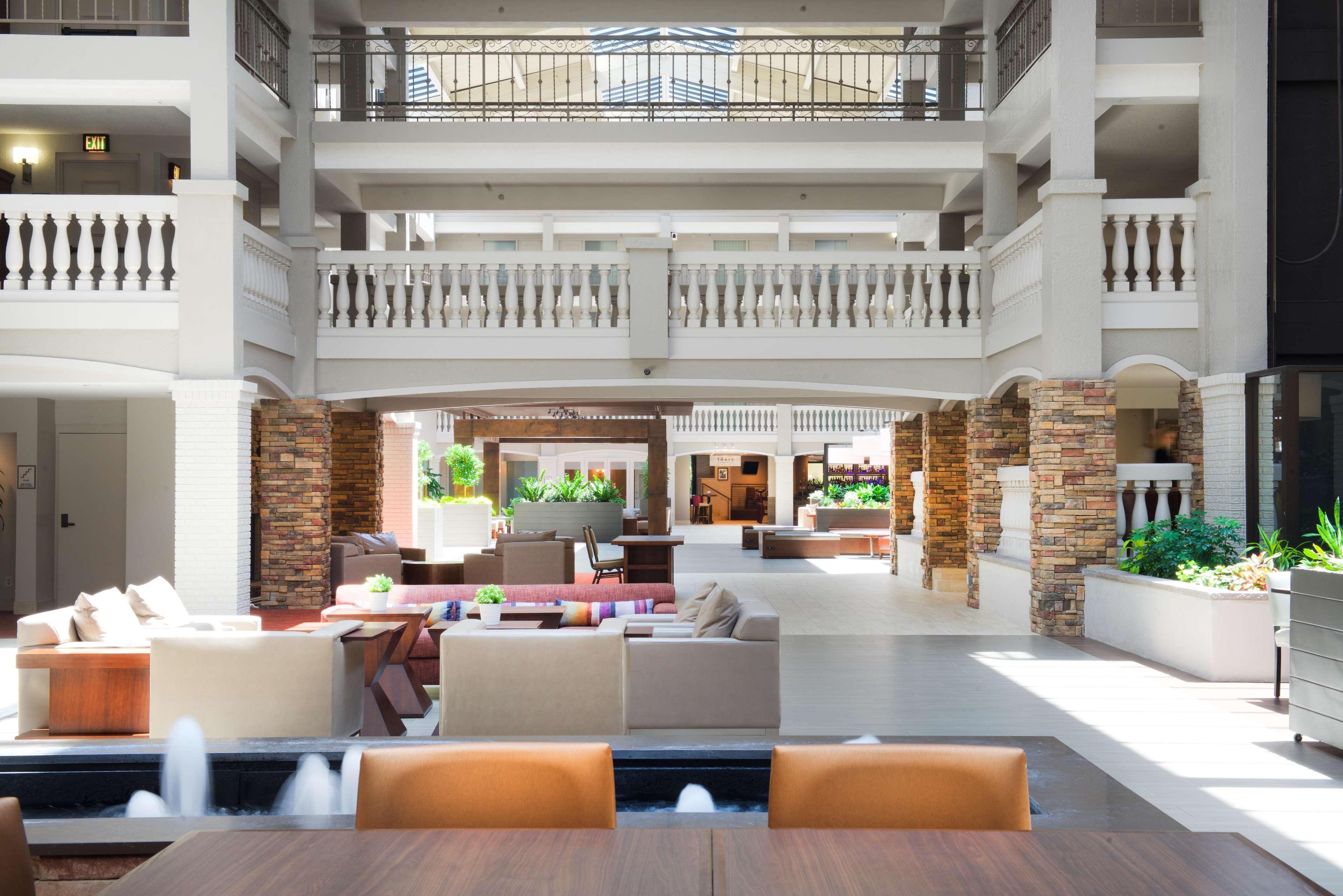 Embassy Suites By Hilton Colorado Springs Buitenkant foto