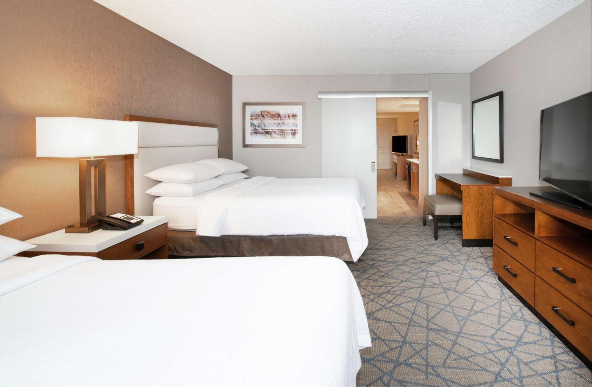Embassy Suites By Hilton Colorado Springs Buitenkant foto