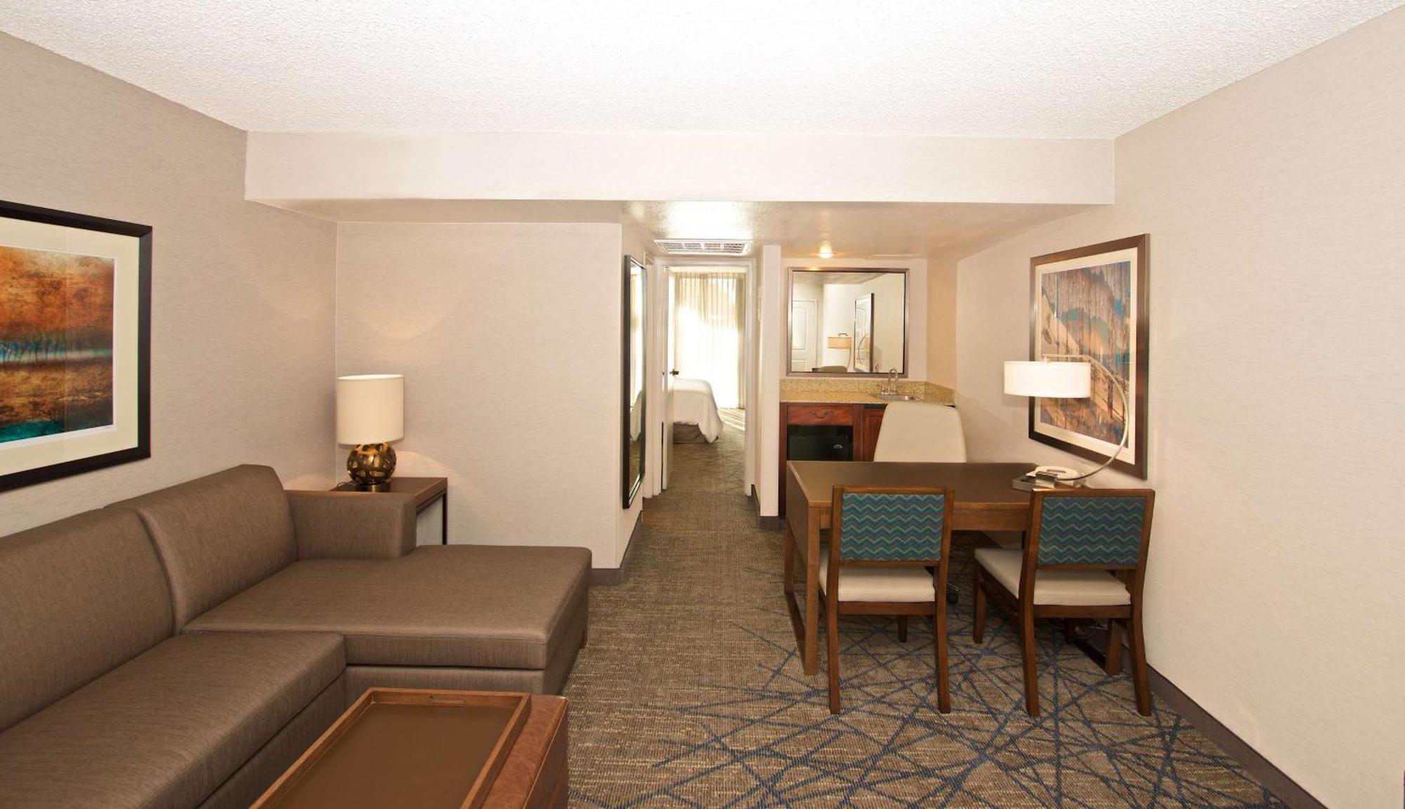 Embassy Suites By Hilton Colorado Springs Buitenkant foto