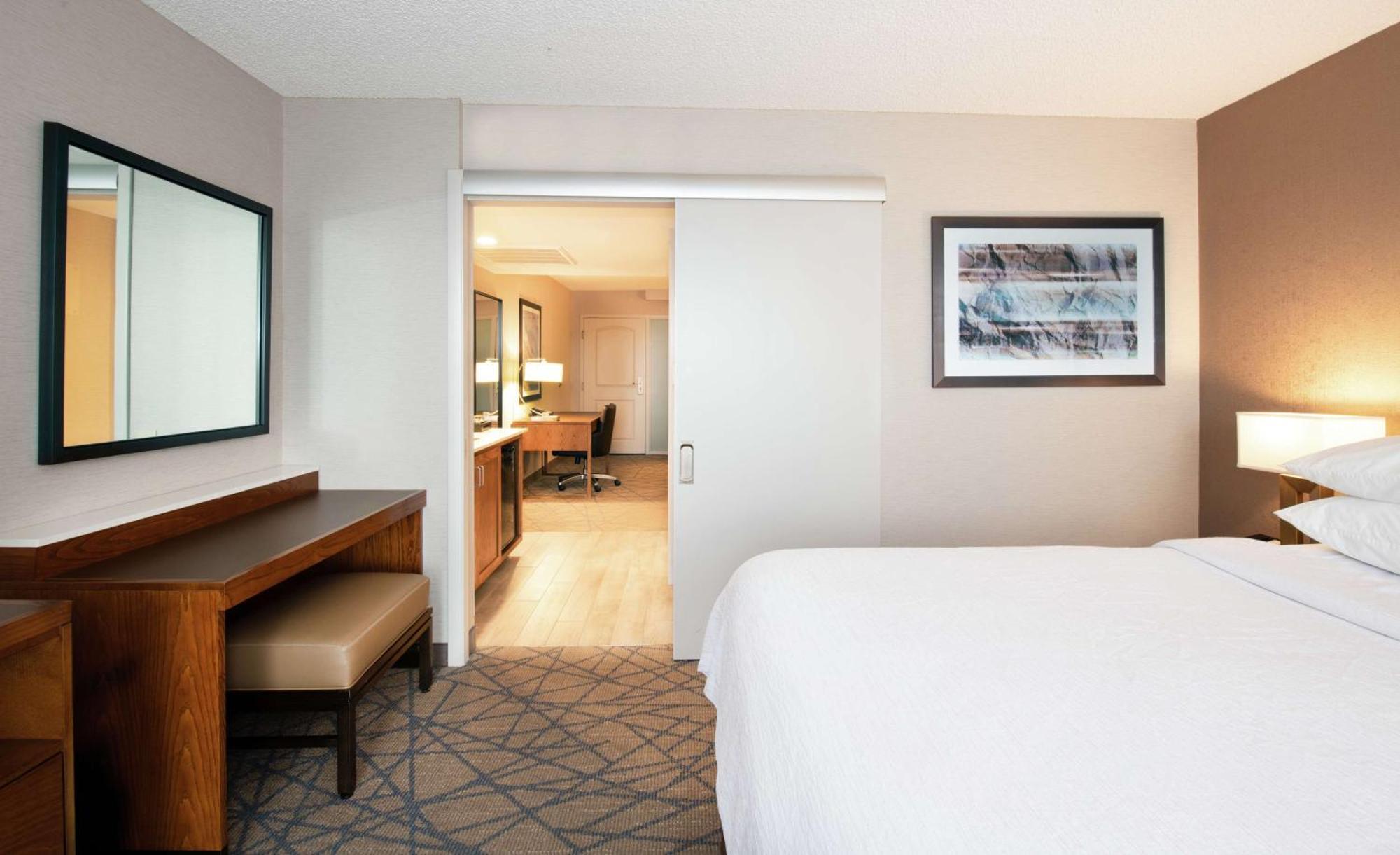 Embassy Suites By Hilton Colorado Springs Buitenkant foto