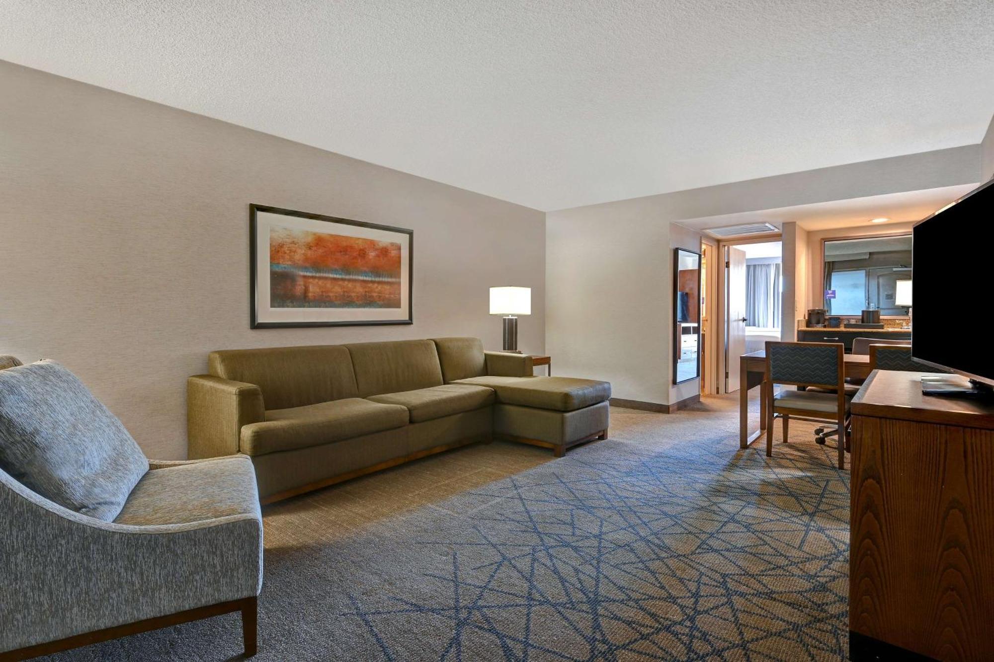 Embassy Suites By Hilton Colorado Springs Buitenkant foto