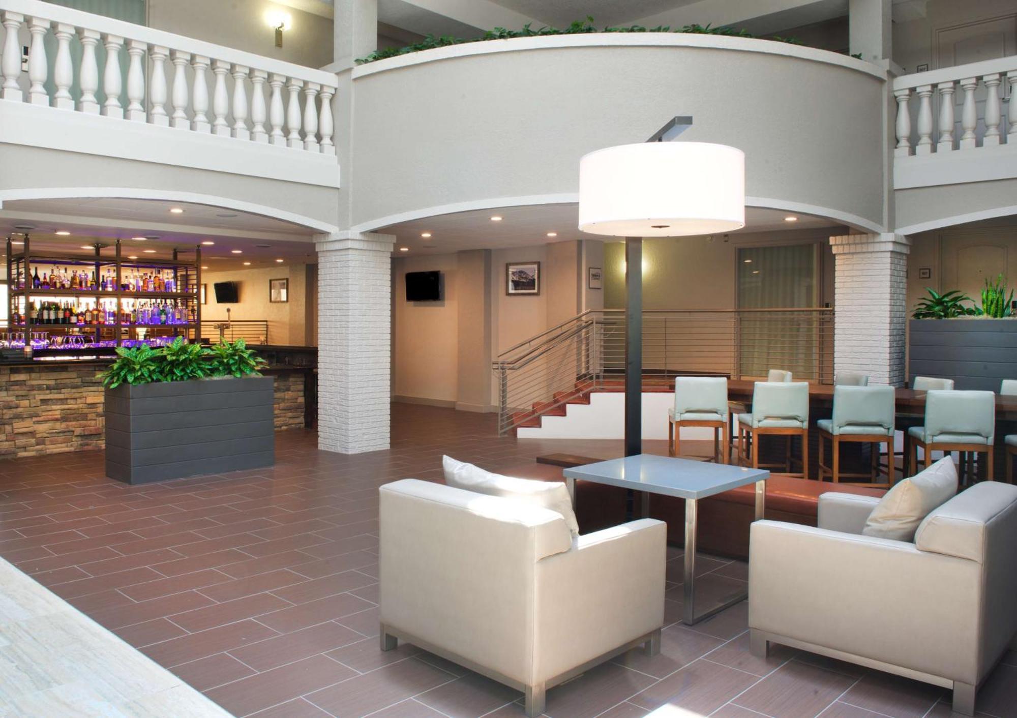 Embassy Suites By Hilton Colorado Springs Buitenkant foto